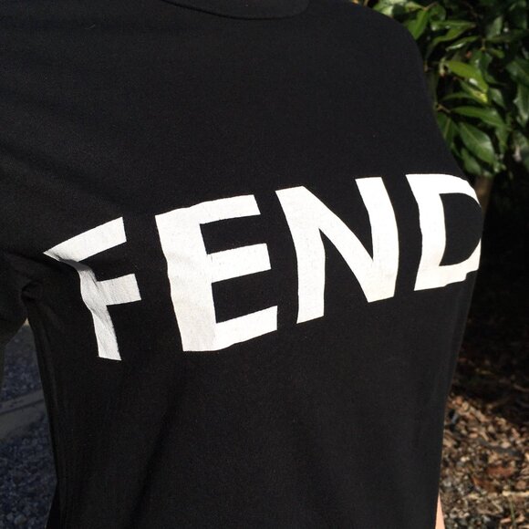 FENDI Black Basic T-Shirt Crew Neck Classic Logo Print Size 4 US 38 IT M L - Picture 5 of 7